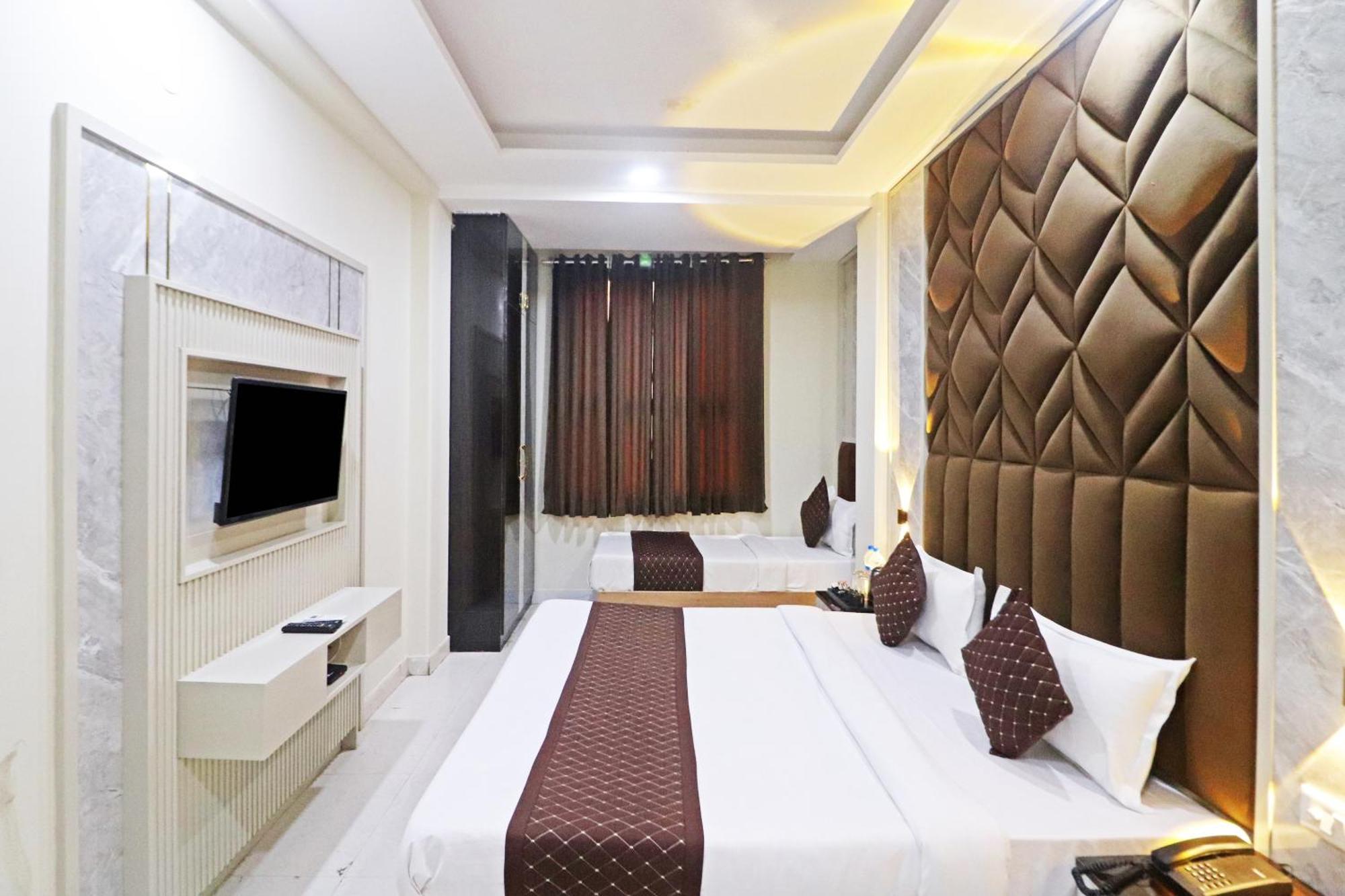 Hotel Qubic Near Igi Delhi Airport New Delhi Ngoại thất bức ảnh